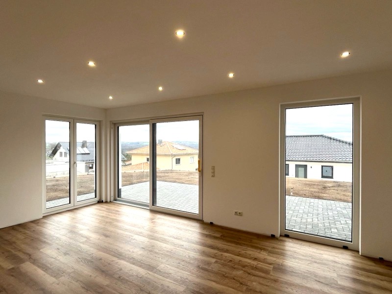 Wohnraum im Doppelhaus in Kroppach
